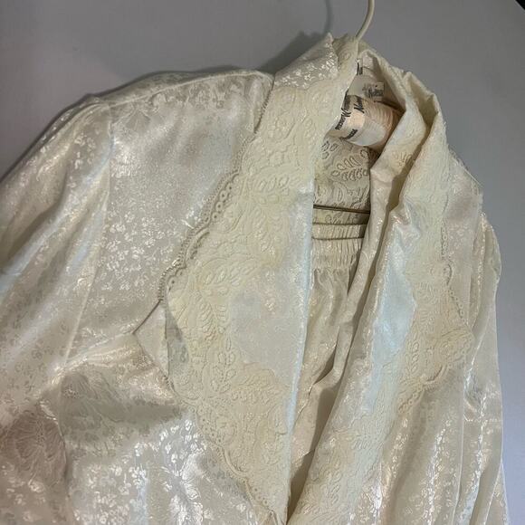 Vintage gold label Victoria's Secret 3 piece ivory pajama set with robe L - Picture 7 of 16